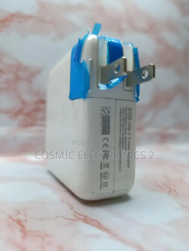 61W USB-C Power Adapter With Power Delivery Fast Charging for Laptops · Photo 1