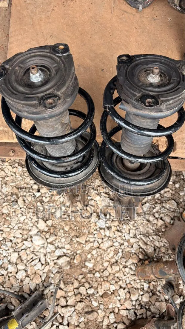 Nissan Altima 3.5 Front Shocks · Photo 1
