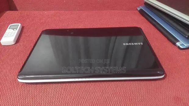 Laptop Samsung R620 4GB Intel Core I5 HDD 320GB · Photo 2