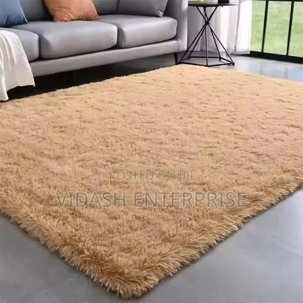 "Experience the Softness of Our Fluffy Carpets (160/230cm ) · Photo 1
