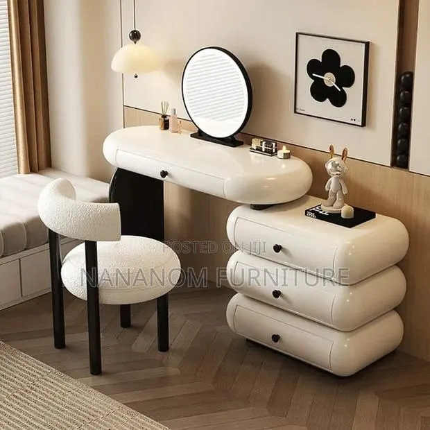 Modern Luxury Dresser · Photo 1