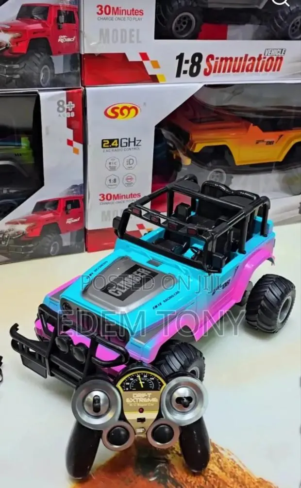 1:8 Scale Simulation Remote Control Monster Truck Racing Car · Photo 1