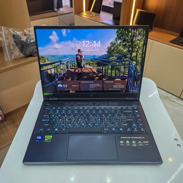 Laptop Acer Predator Helios Neo 14 16GB Intel Core Ultra 7 SSD 1T · Photo 1