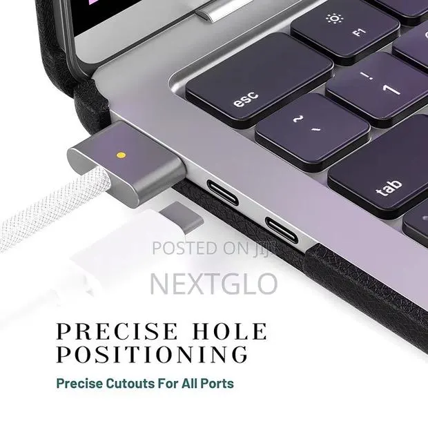 14 Inch MacBook Luxury Case · Photo 3