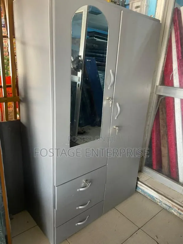 High Quality Wardrobe · Photo 1