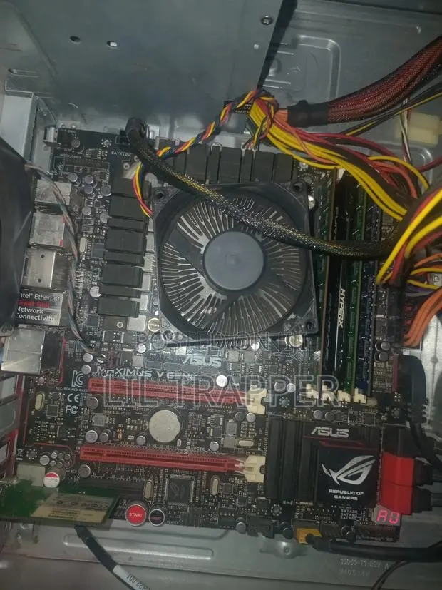 ASUS Maximus v Gene I7 3770 Cpu + 16GB Ram · Photo 1