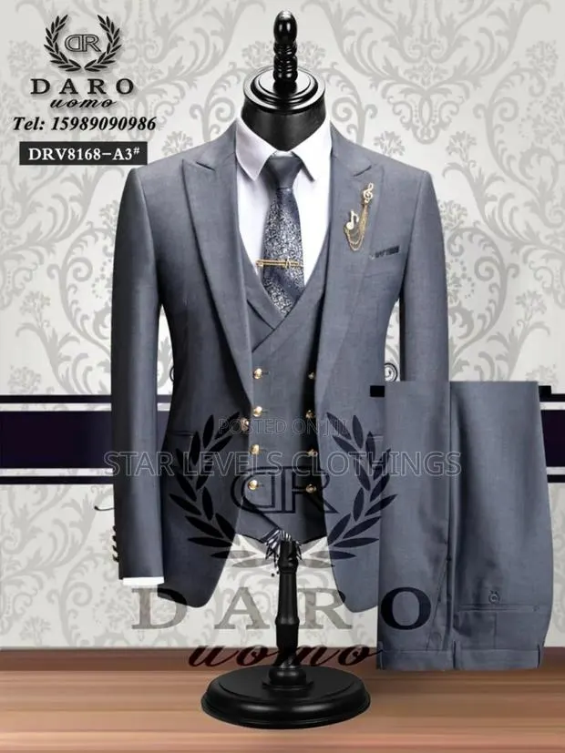 Quality Official 3-Pieces Men Suits in Gray Colour · Photo 1