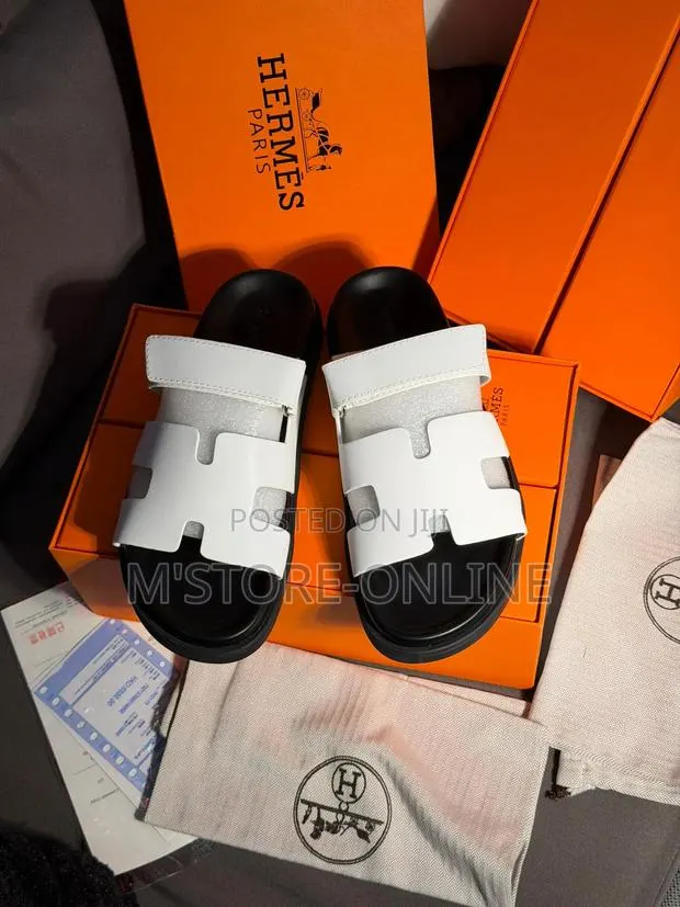 Hermes Slippers · Photo 1