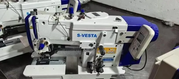 Brand-New Industrial Buttonholes Machine · Photo 1