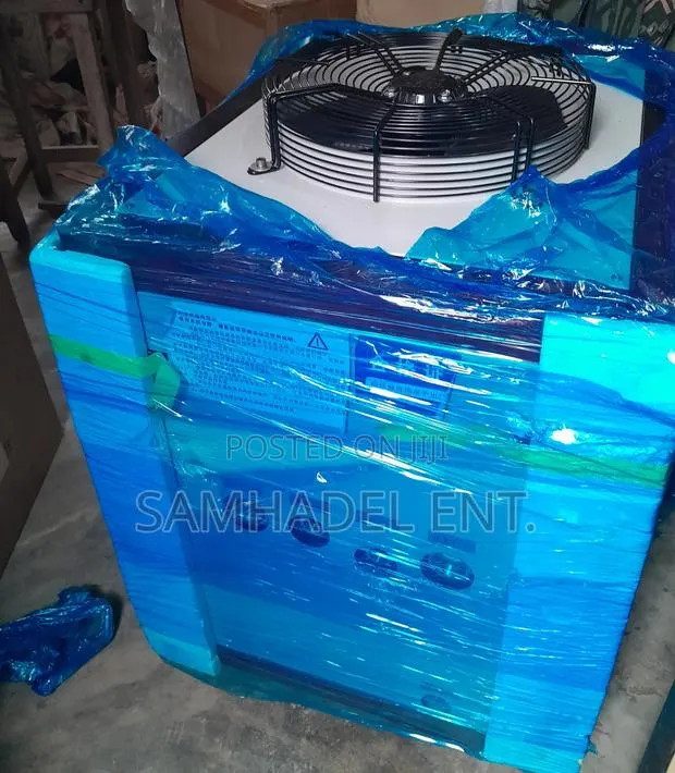 2 CAVITY P.E.T Bottle Blowing Machine Complete With Accessories · Photo 2