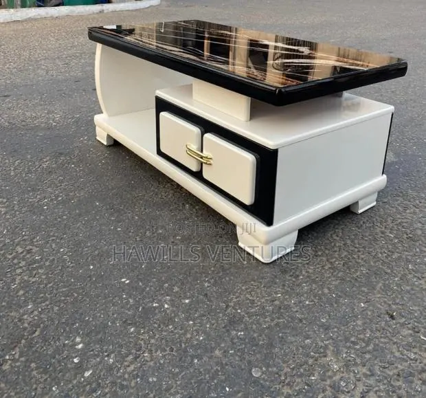 Movable Center Table · Photo 1