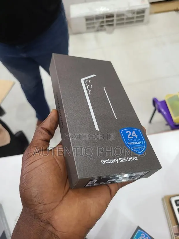 New Samsung Galaxy S25 Ultra 256 GB Black · Photo 1