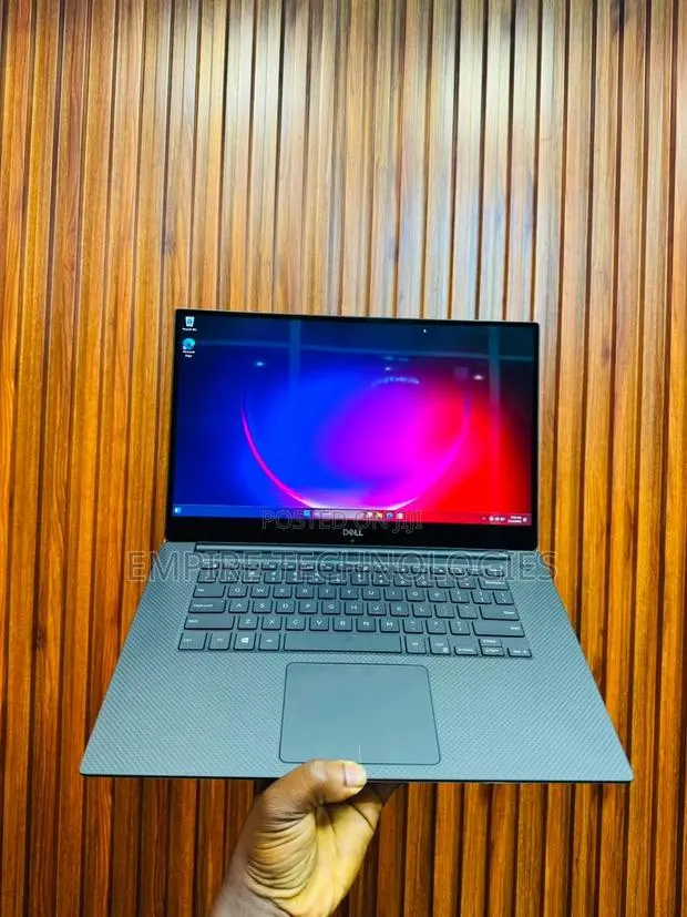 Laptop Dell XPS 15 16GB Intel Core i7 SSD 512GB · Photo 1