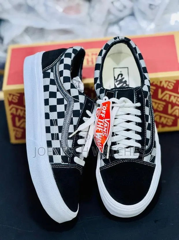Vans Sneakers · Photo 1