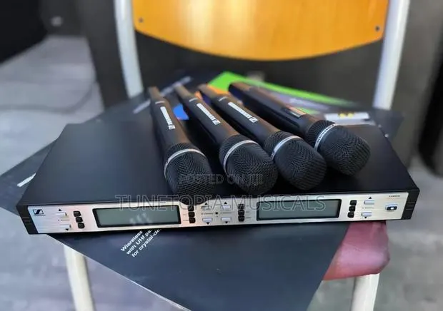 Sennheiser SKM 9900 4in1 Professional Wirelsss Microphone · Photo 1