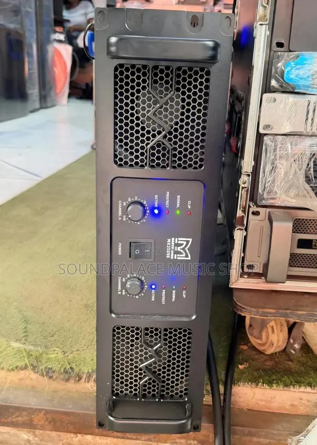 Martin Audio MX25000 2-Channel Professional Power Amplifier · Photo 1