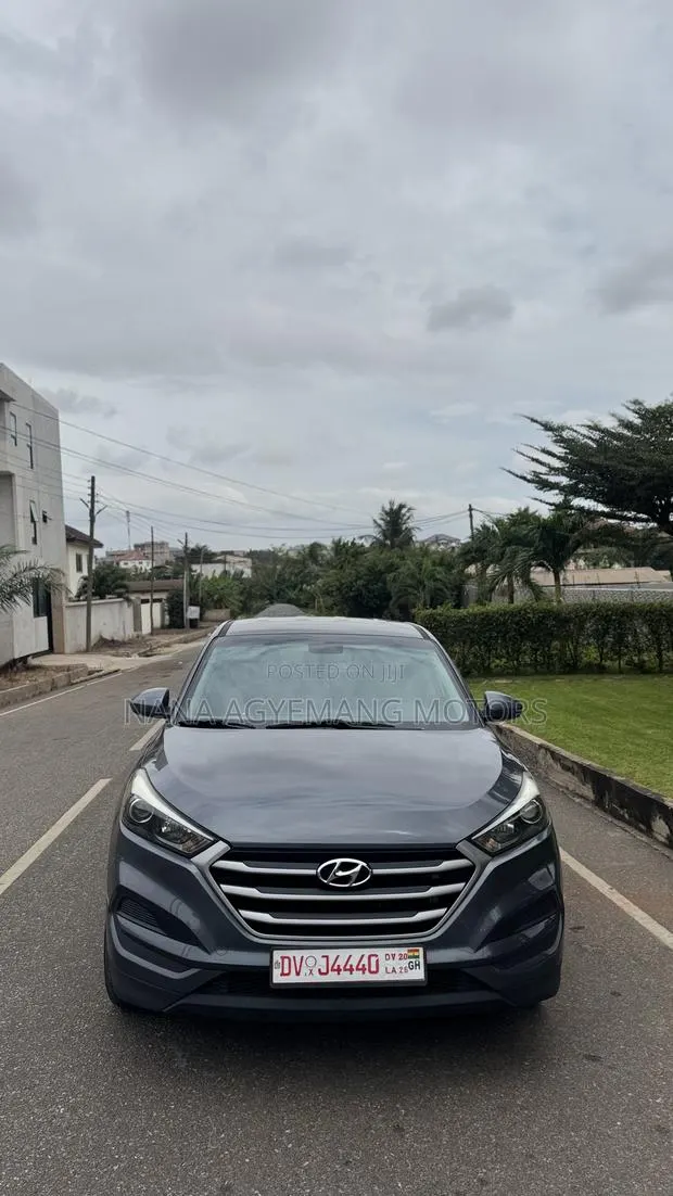 Hyundai Tucson Eco AWD 2017 Gray · Photo 1