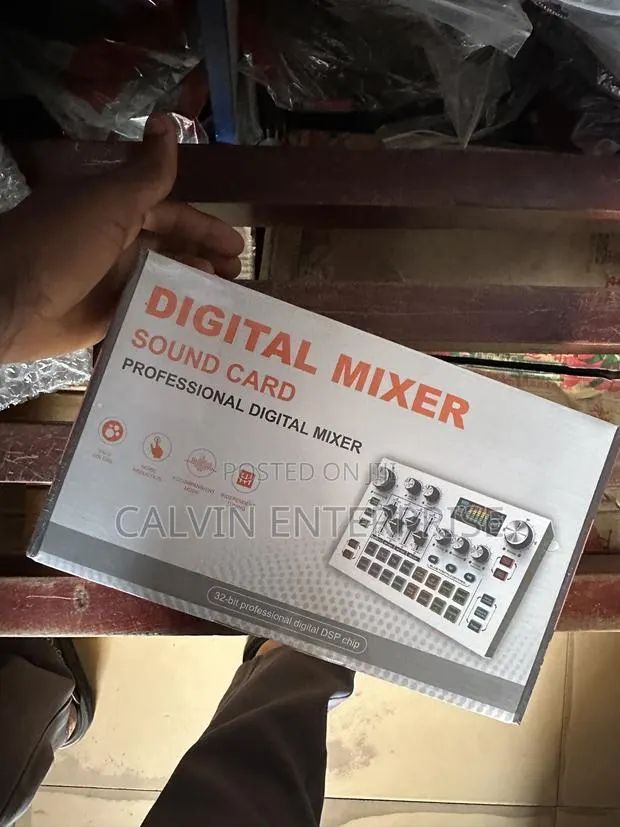 Professional Digital Mixer With Sound · Photo 1