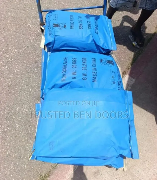 Blue Iron Oxide Color Pigment for Concrete Stamp Works · Photo 1