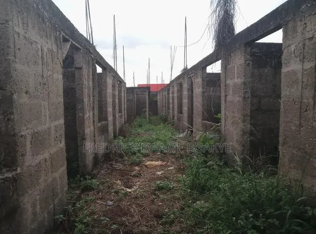 12bdrm House in Brother K Estate, Kumasi Metropolitan for sale · Photo 1
