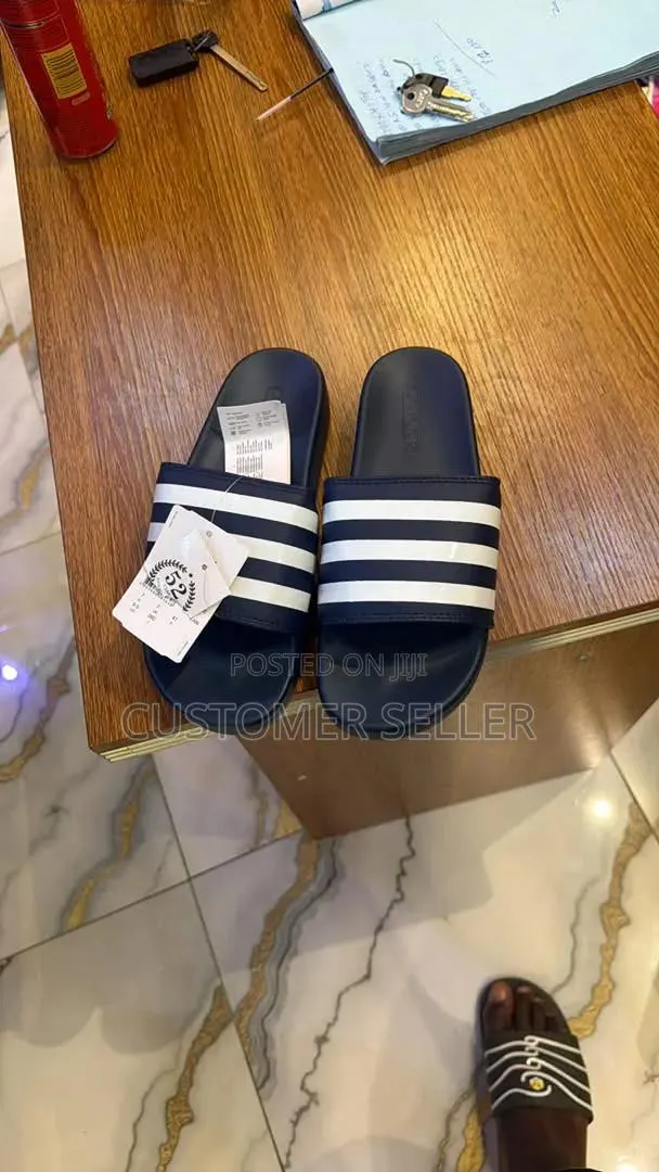 Mans Slippers · Photo 1