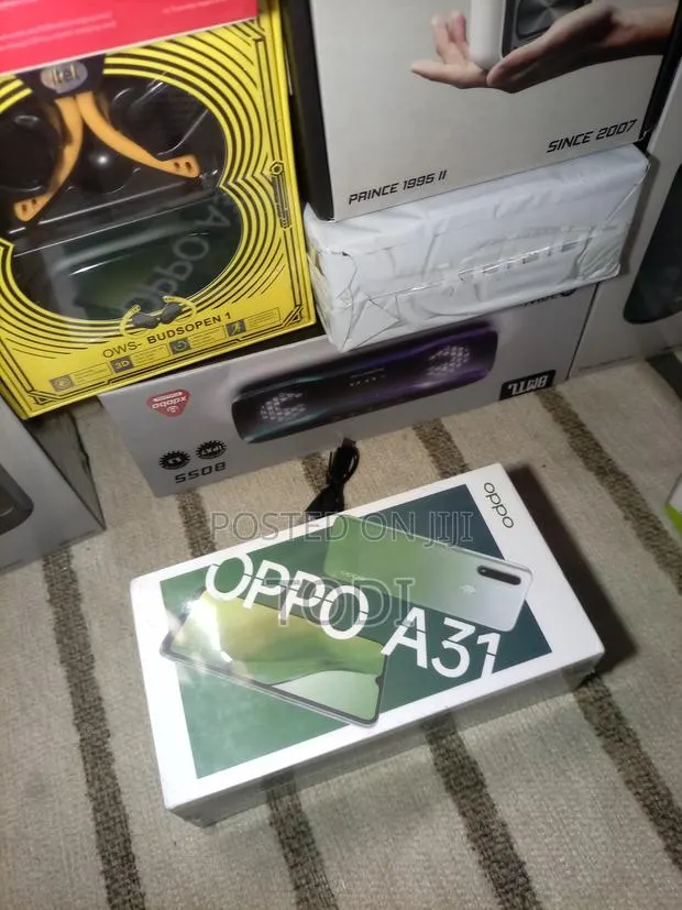 New Oppo A31 128 GB Green · Photo 1