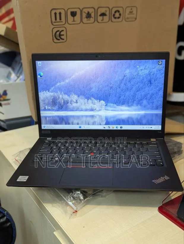 Laptop Lenovo ThinkPad T14s Gen 1 16GB Intel Core i7 SSD 256GB · Photo 1