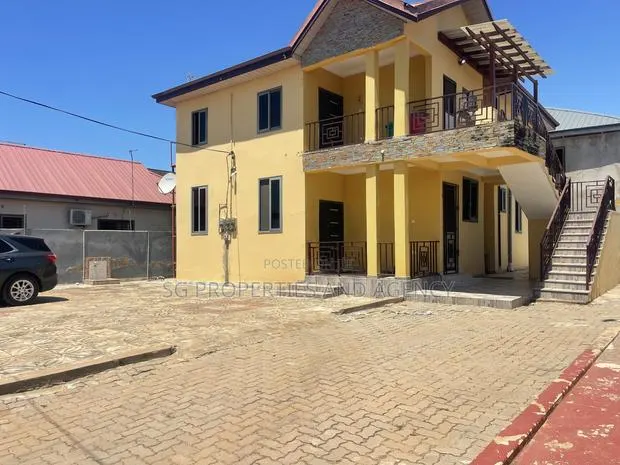 2bdrm Apartment in Junction Mall, Sakumono for rent · Photo 1