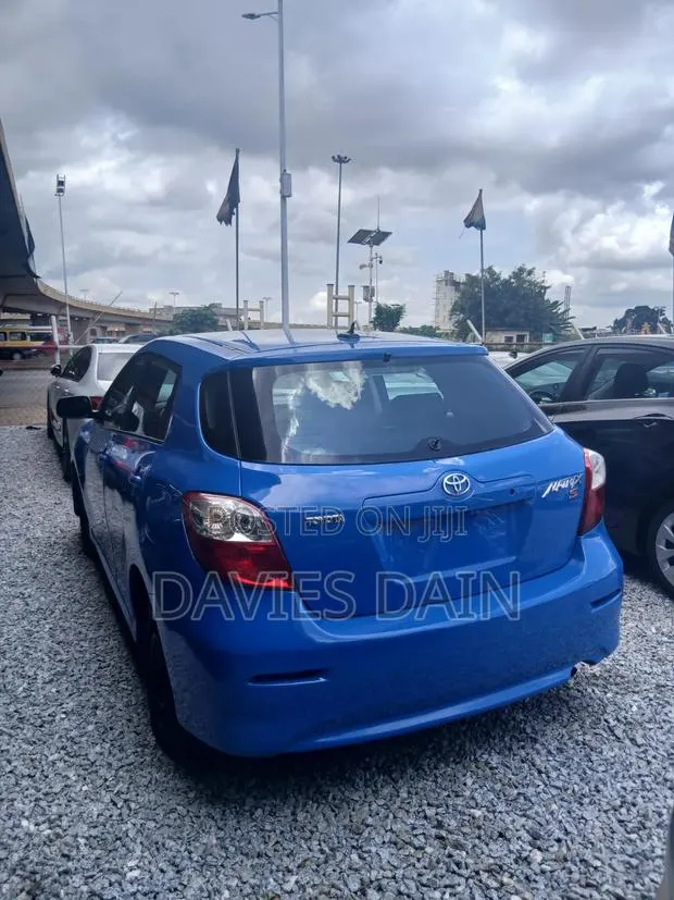 Toyota Matrix 2010 Blue · Photo 1
