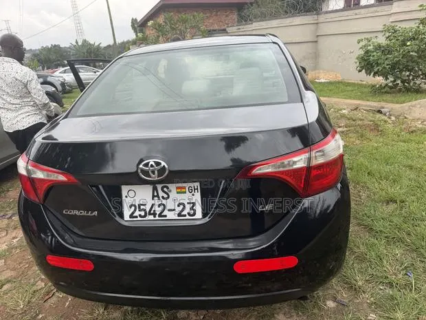 Toyota Corolla LE 4dr Sedan (1.8L 4cyl CVT) 2016 Black
