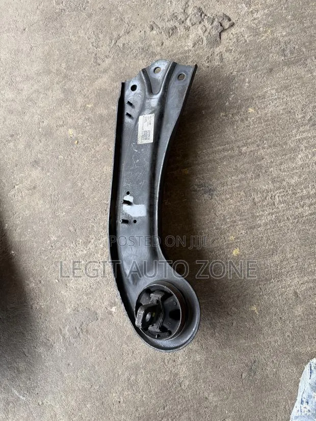 Hyundai Tuscon 2022,2023,2021,2024,2025, Lower Arm Back · Photo 1