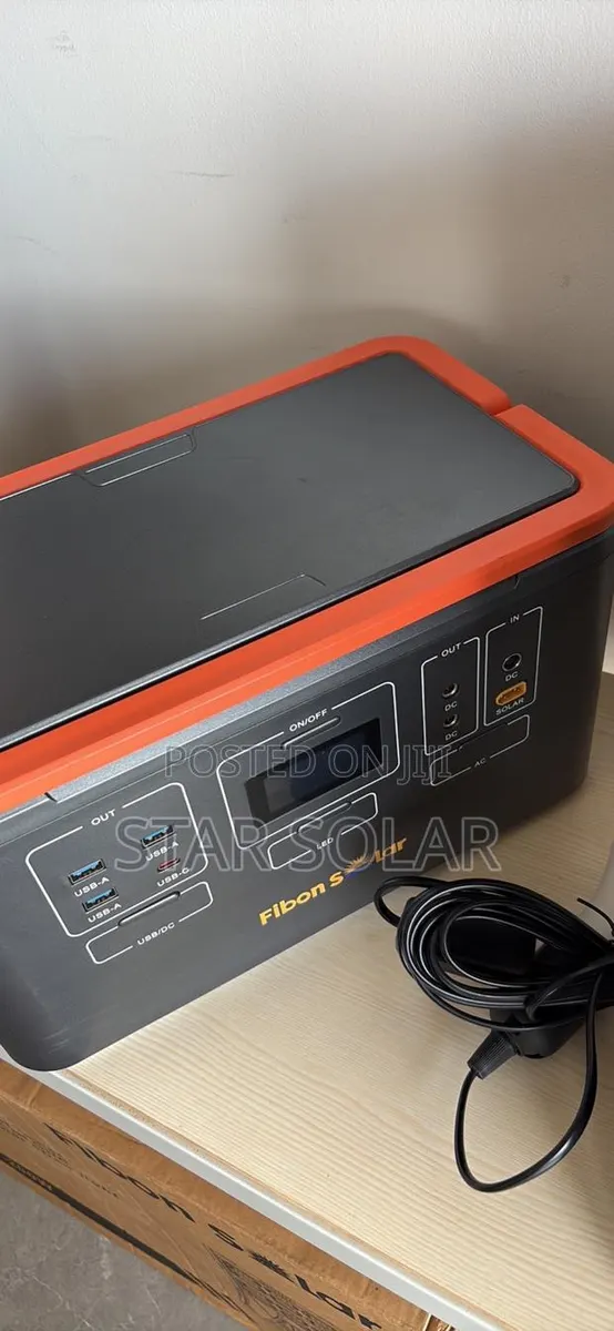 Fibon Solar 1200W Portable Power Station With Solar Panel · Photo 1