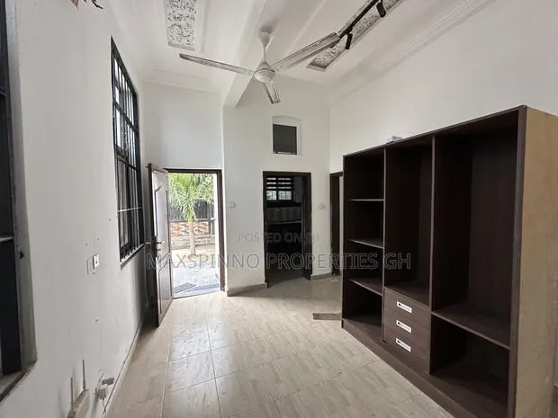 2bdrm Apartment in Maxspinno Properties, Little Roses Area for rent · Photo 1