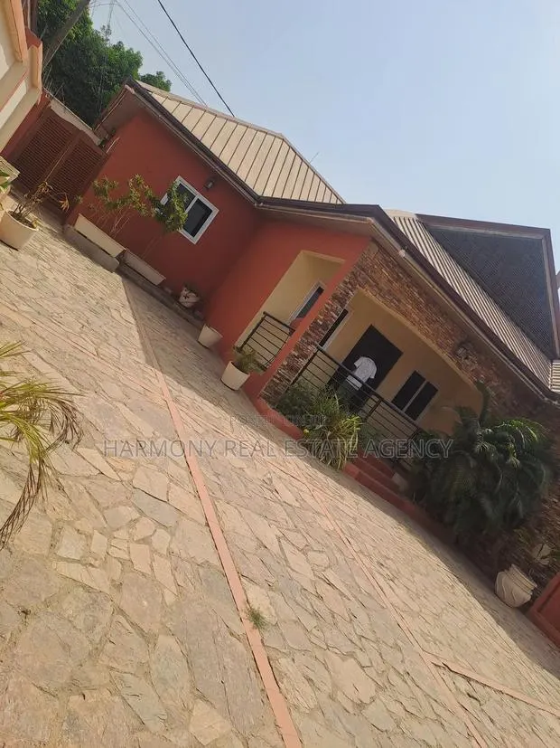 4bdrm House in Achimota for rent · Photo 1