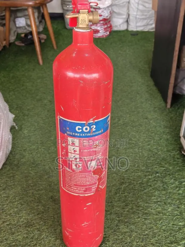 Fire Extinguisher (3kg CO2) · Photo 1