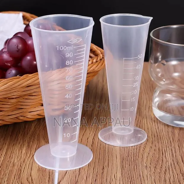 100ml Measuring Cylinder · Photo 1