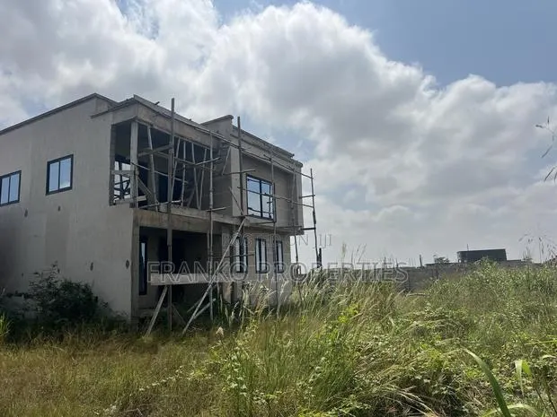 6bdrm House in Franko Properties, School Junction for sale · Photo 1