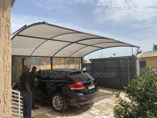 Up Car Canopy Hold · Photo 1