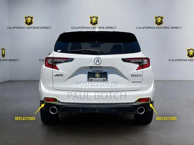 2020 Acura RDX Rear Bumper Reflectors · Photo 1