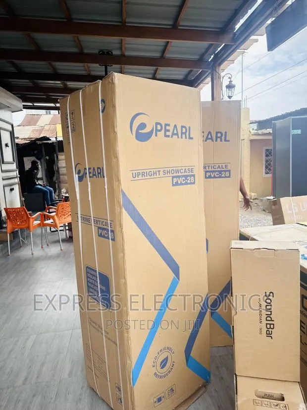 Fan With Compressor Sleek Pearl PVC-28 Display Fridge · Photo 1