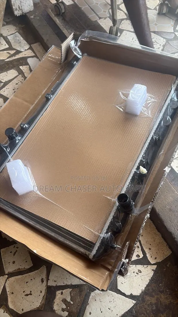 Honda Civic 2012 Radiator Tank · Photo 1
