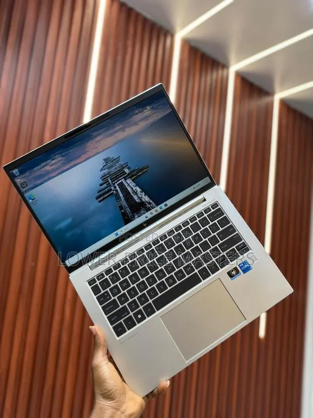 New Laptop HP EliteBook 840 G9 16GB Intel Core I5 SSD 512GB · Photo 1