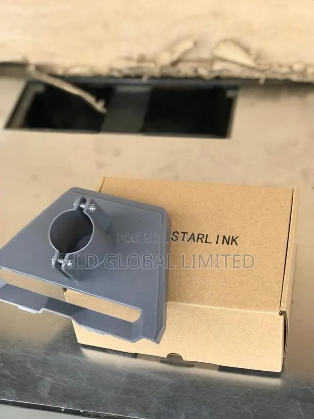 Instant Plastic Pipe Adapter for Starlink Gen 3 · Photo 1