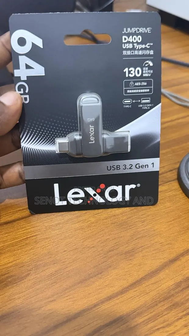 Lexar Pendrive D400 · Photo 1