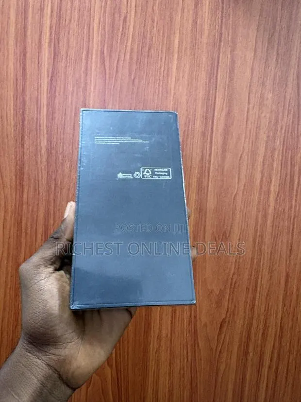 New Samsung Galaxy S23+ 256 GB Black · Photo 4