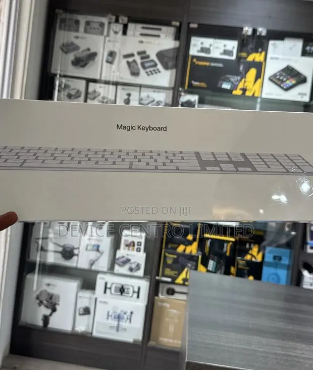 Apple Magic Keyboard With Numeric Keypad · Photo 1