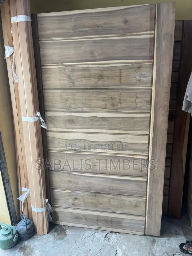 240cm X120cm Complete Door With Frames · Photo 1