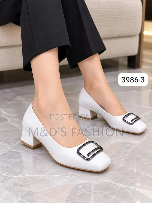 Women’s Elegant Block-Heel Pumps · Photo 1