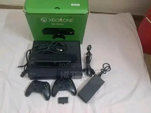 Xbox One With Games · Photo 1