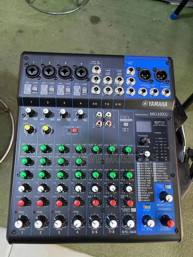 Yamaha Mg10xu Mixer · Photo 1